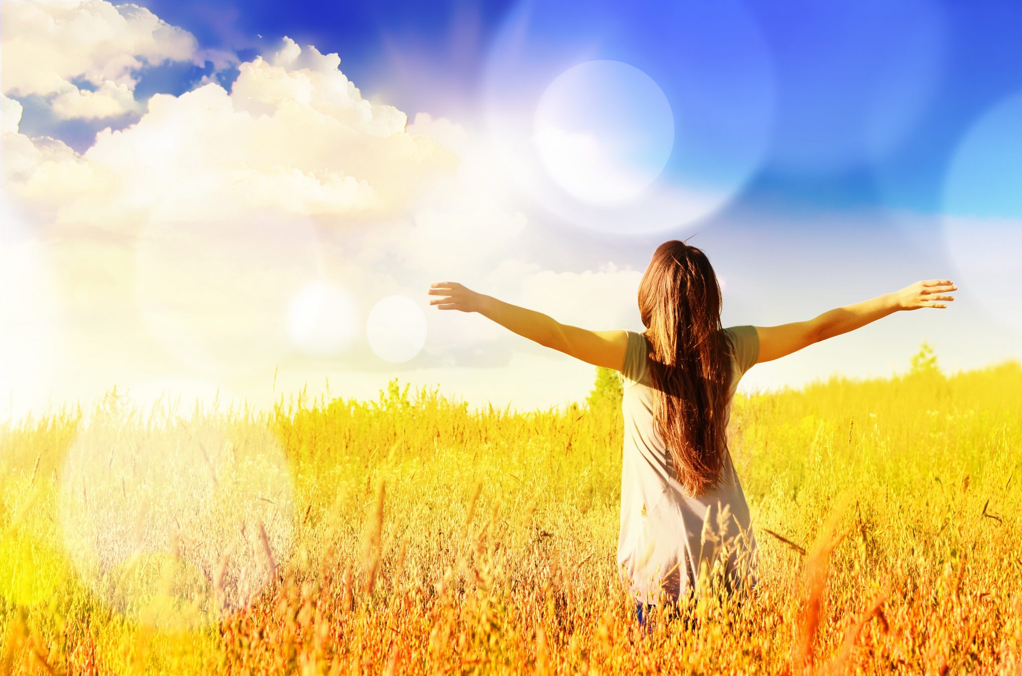woman free from smoking in a field